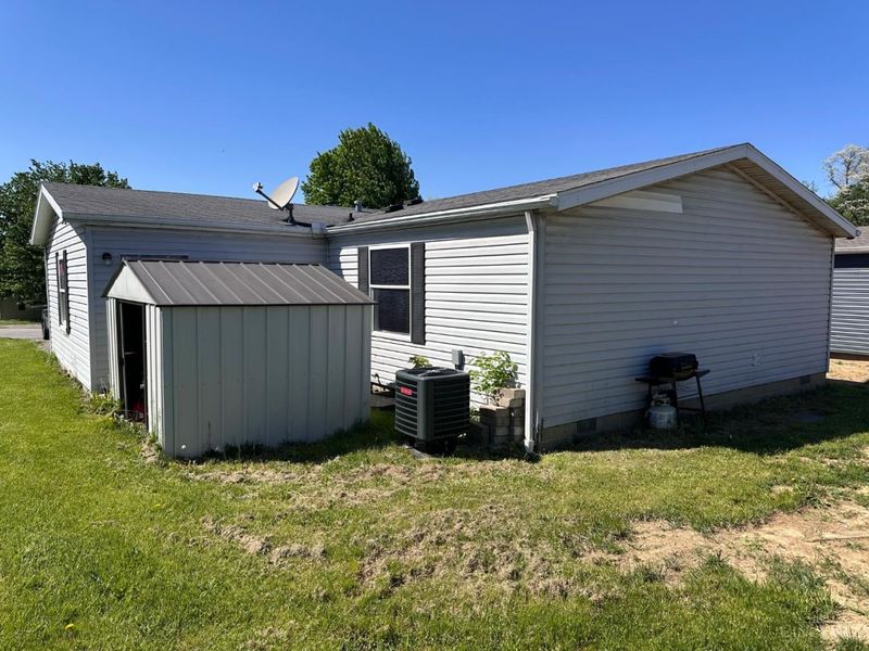 102 Maple Run Drive, Hillsboro, OH 45133 Photo 21