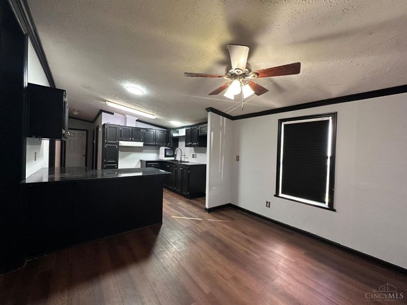 102 Maple Run Drive, Hillsboro, OH 45133 Photo 6