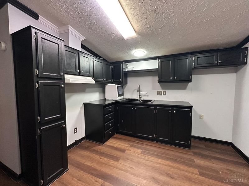 102 Maple Run Drive, Hillsboro, OH 45133 Photo 9