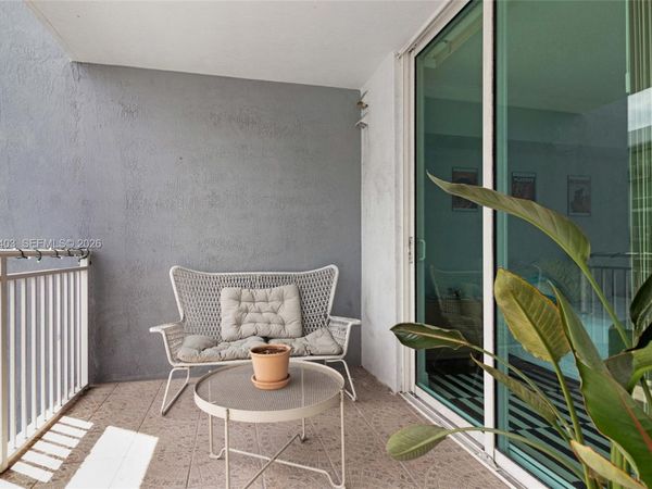 60 NW 37th Ave , Unit 905, Miami, FL 33125