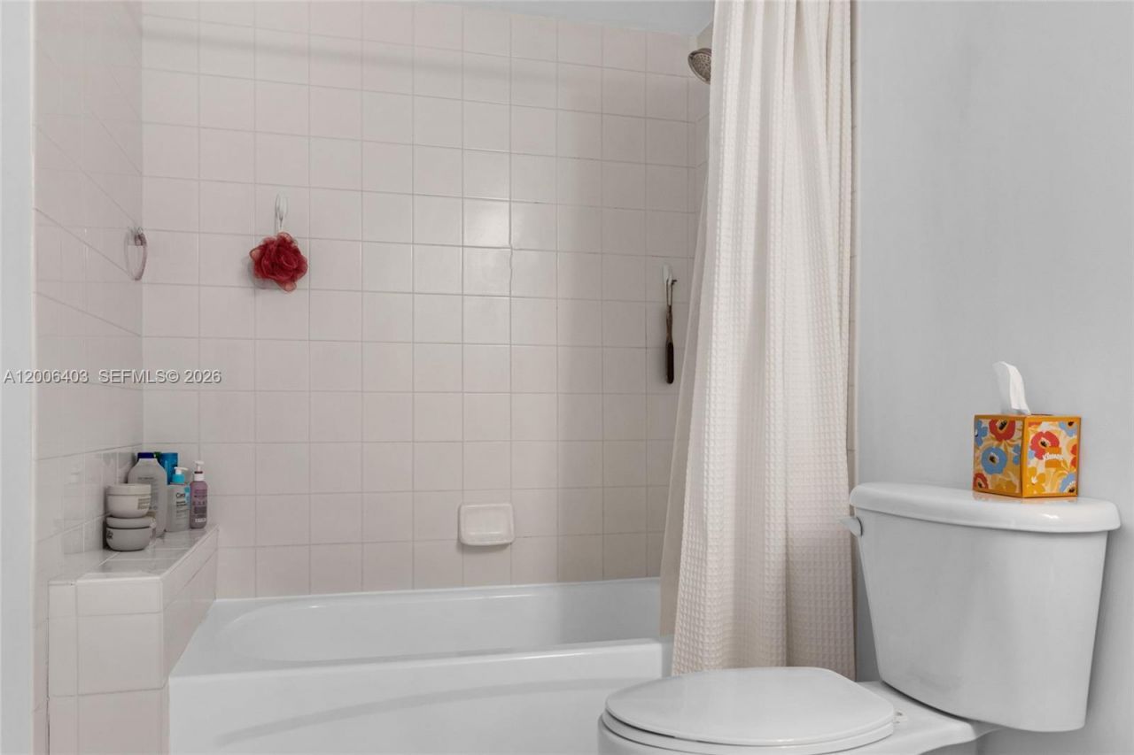 60 NW 37th Ave , Unit 905, Miami, FL 33125 Photo