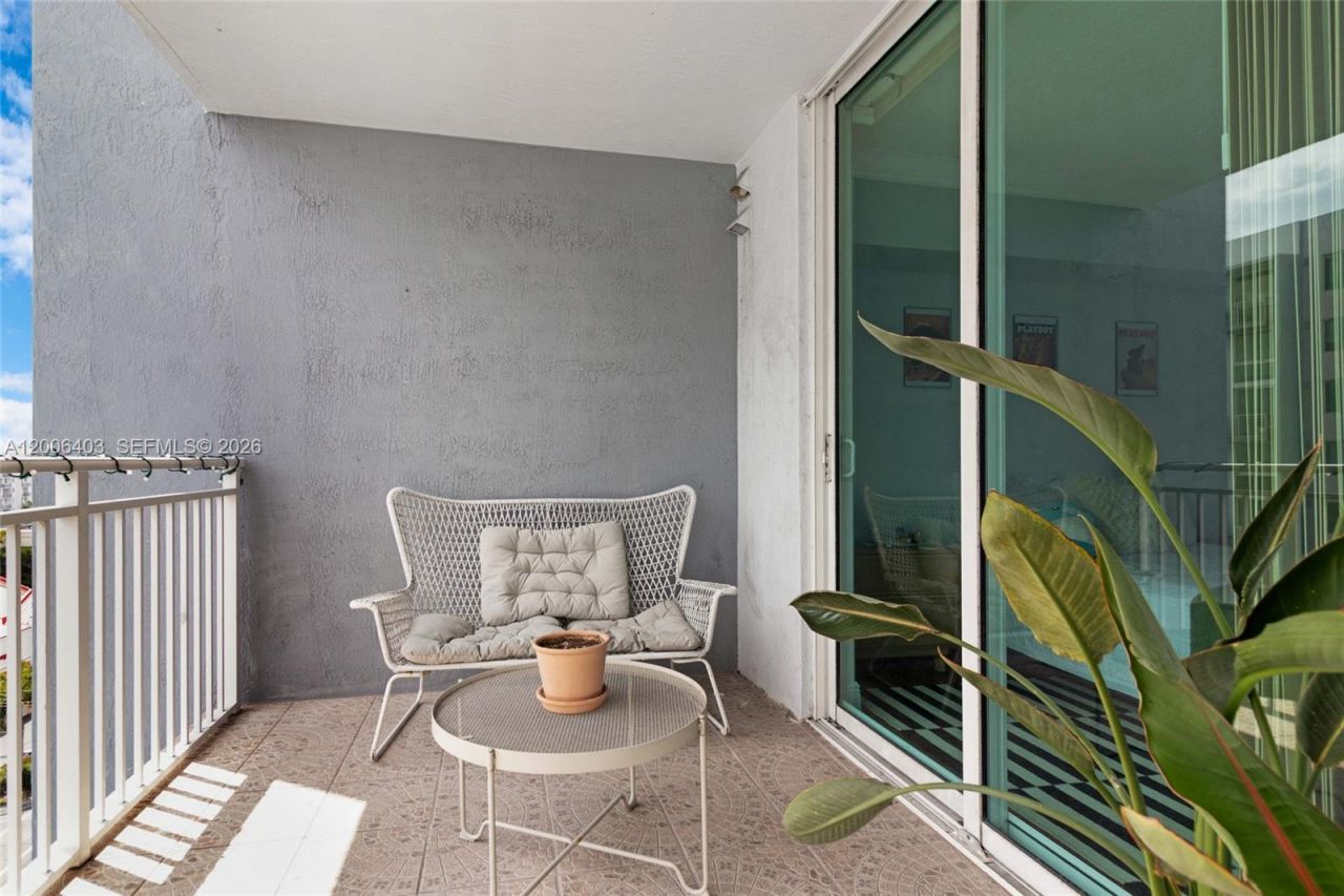 60 NW 37th Ave , Unit 905, Miami, FL 33125 Photo