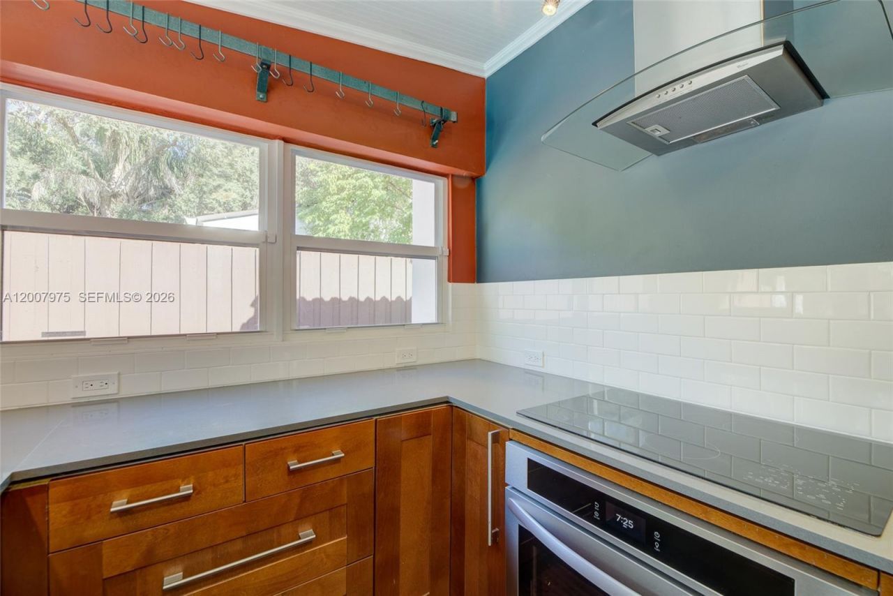 2441 Swanson Ave , Unit 2441, Miami, FL 33133 Photo