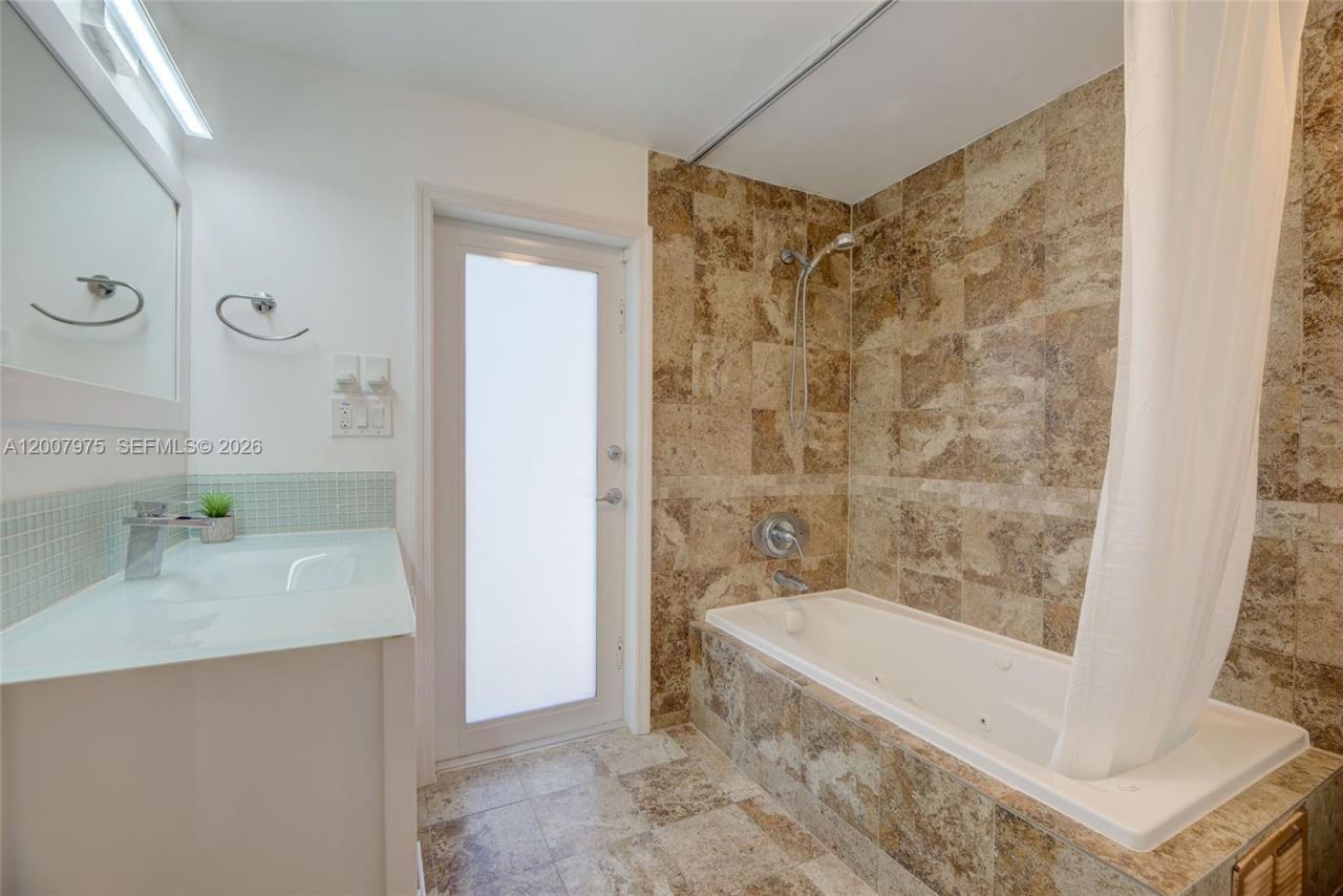 2441 Swanson Ave , Unit 2441, Miami, FL 33133 Photo