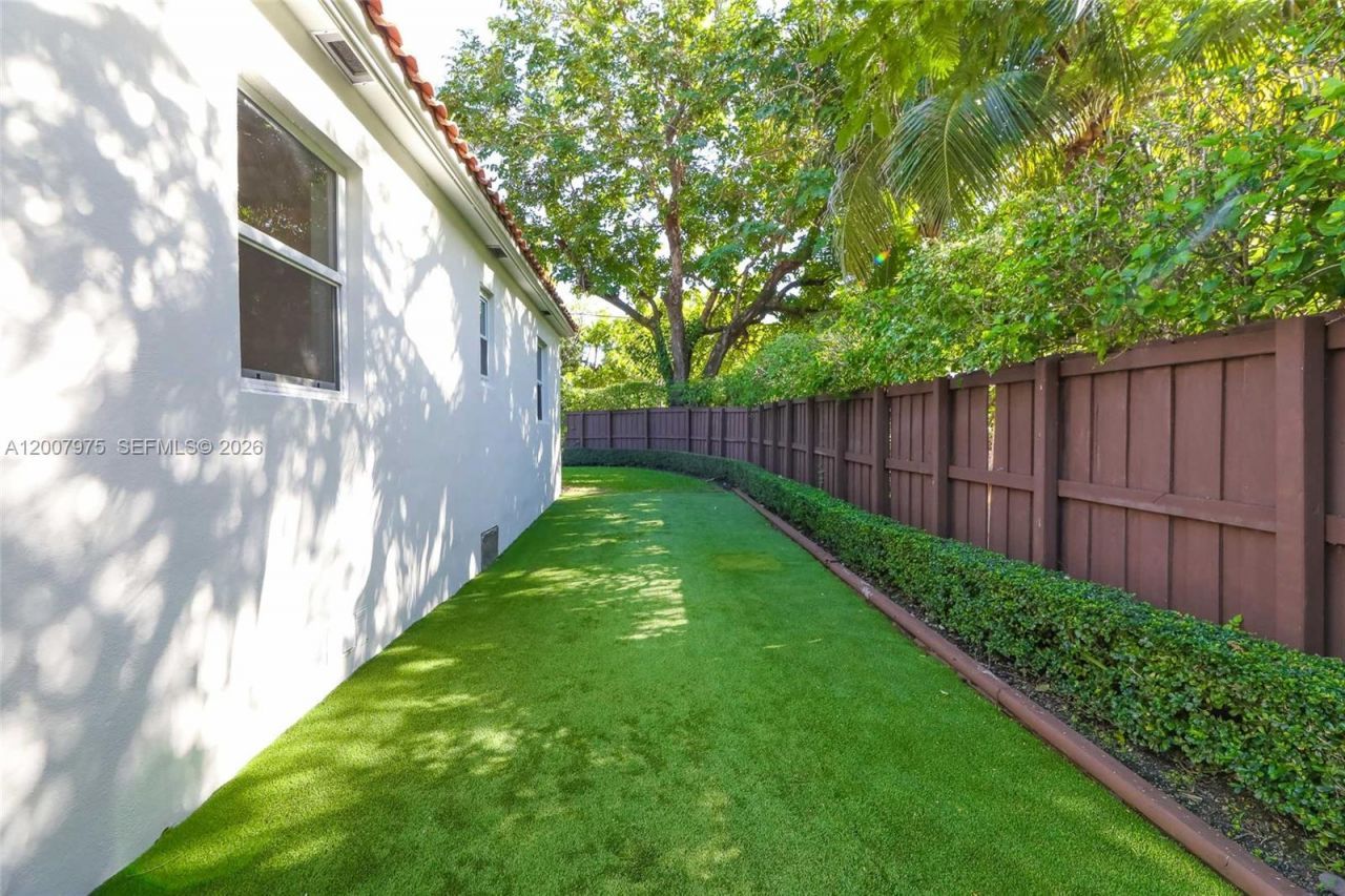 2441 Swanson Ave , Unit 2441, Miami, FL 33133 Photo