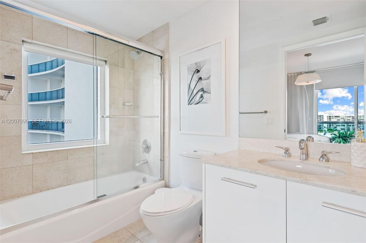 2711 S Ocean Dr , Unit 606, Hollywood, FL 33019 Photo