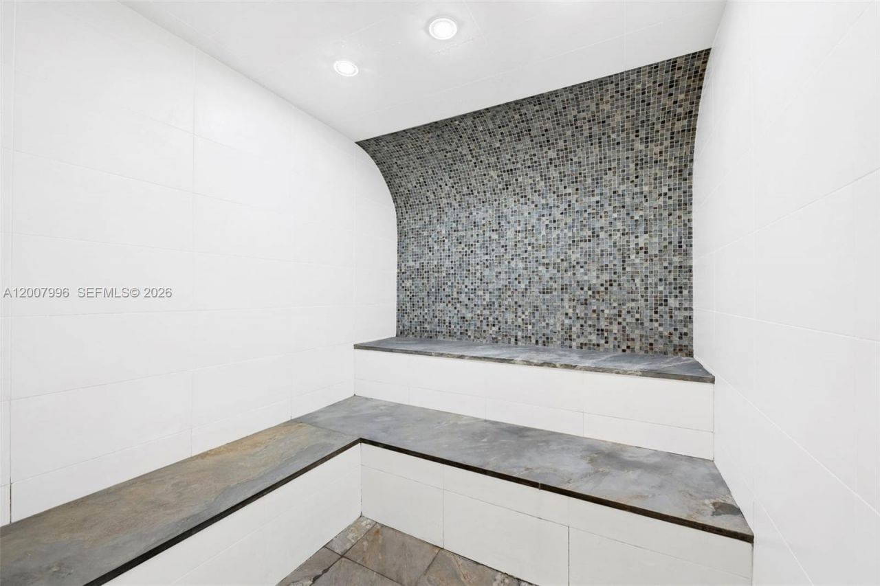 2711 S Ocean Dr , Unit 606, Hollywood, FL 33019 Photo