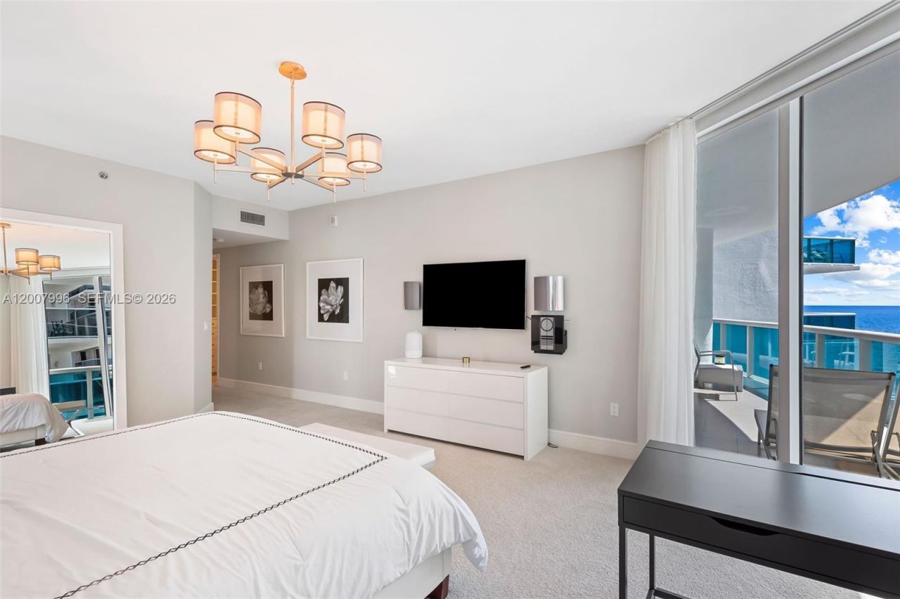 2711 S Ocean Dr , Unit 606, Hollywood, FL 33019 Photo