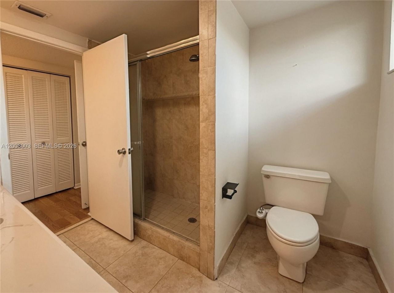 511 Ives Dairy Rd , Unit 301-6, Miami, FL 33179 Photo