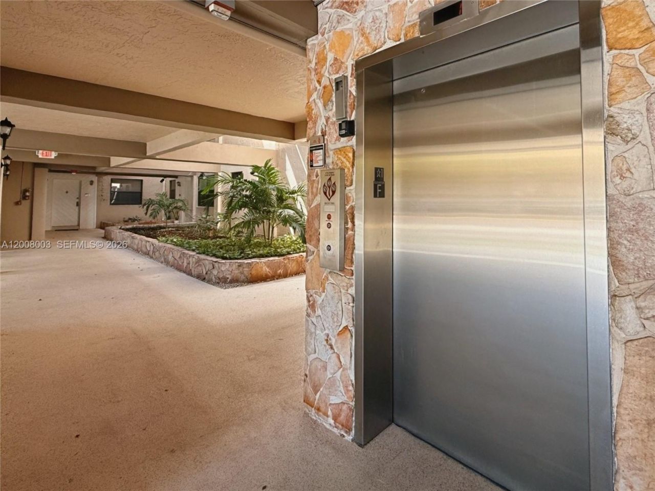 511 Ives Dairy Rd , Unit 301-6, Miami, FL 33179 Photo