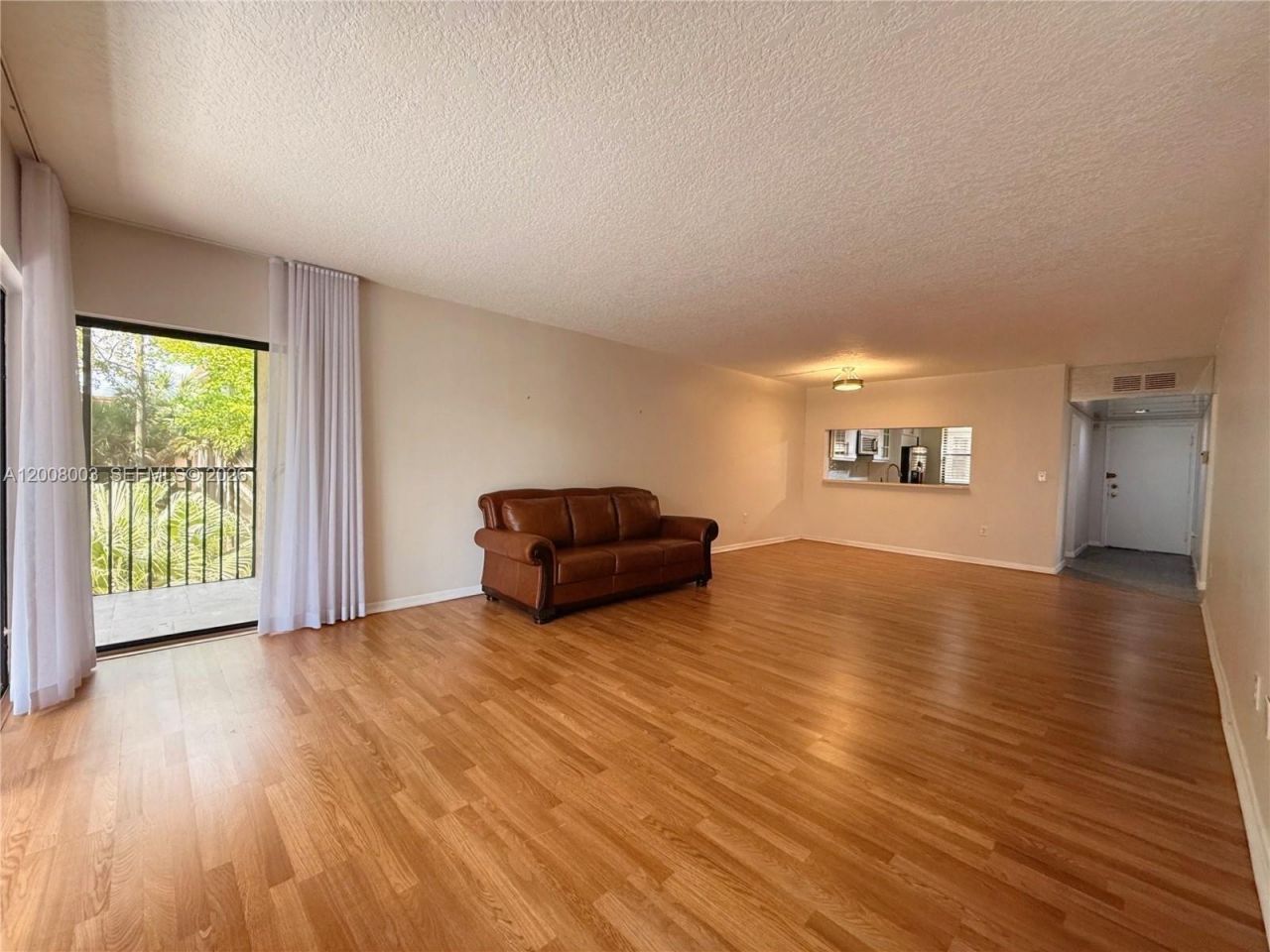 511 Ives Dairy Rd , Unit 301-6, Miami, FL 33179 Photo