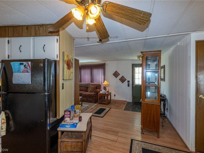 16 Grand Boulevard, Olmsted Township, OH 44138 Photo 10