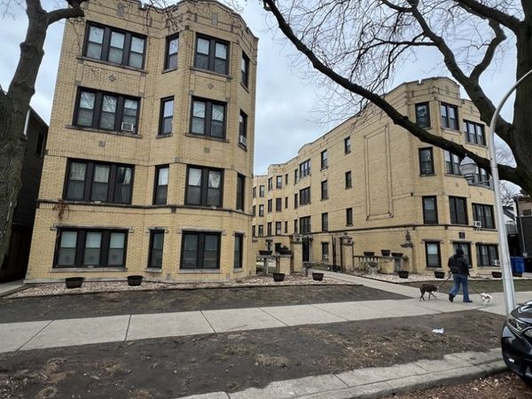 3817.5 N Greenview Avenue , Unit 1E, Chicago, IL 60613