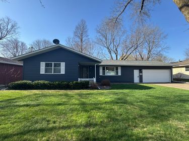 107 W James Avenue, Marshall, MN 56258