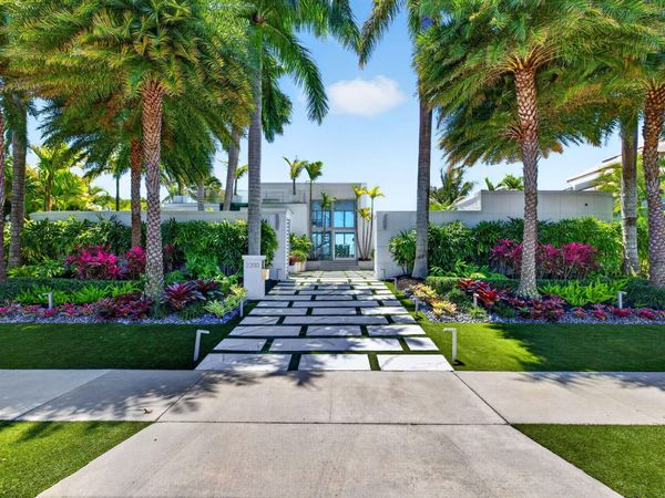 2200 Inlet Drive, Fort Lauderdale, FL 33316