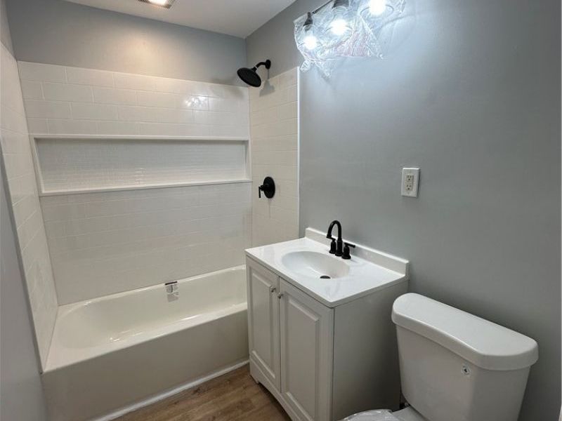 18413 Waterbury Avenue, Maple Heights, OH 44137 Photo 7