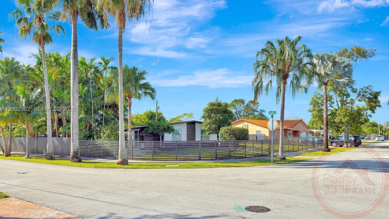 11240 SW 60th Ter, Miami, FL 33173 Photo
