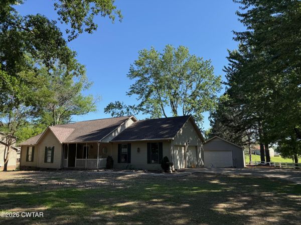 235 Nauvoo School Road , Dyersburg, TN 38024