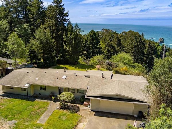 800 Westgate Drive, Trinidad, CA 95570