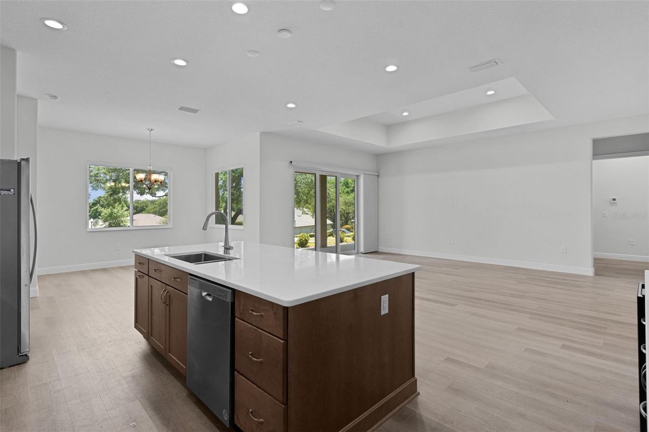 39654 Grove Heights, Lady Lake, FL 32159 Photo