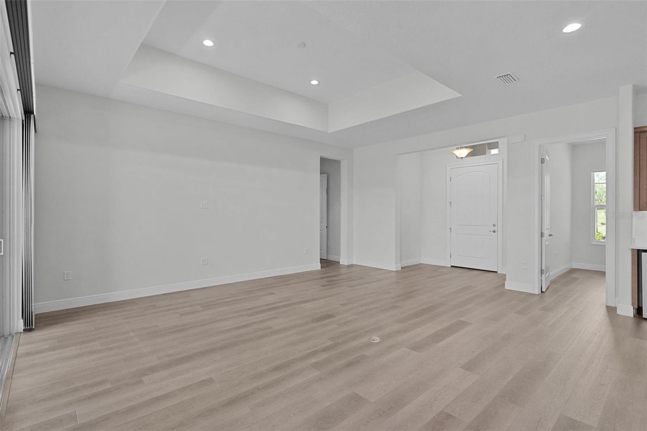 39654 Grove Heights, Lady Lake, FL 32159 Photo