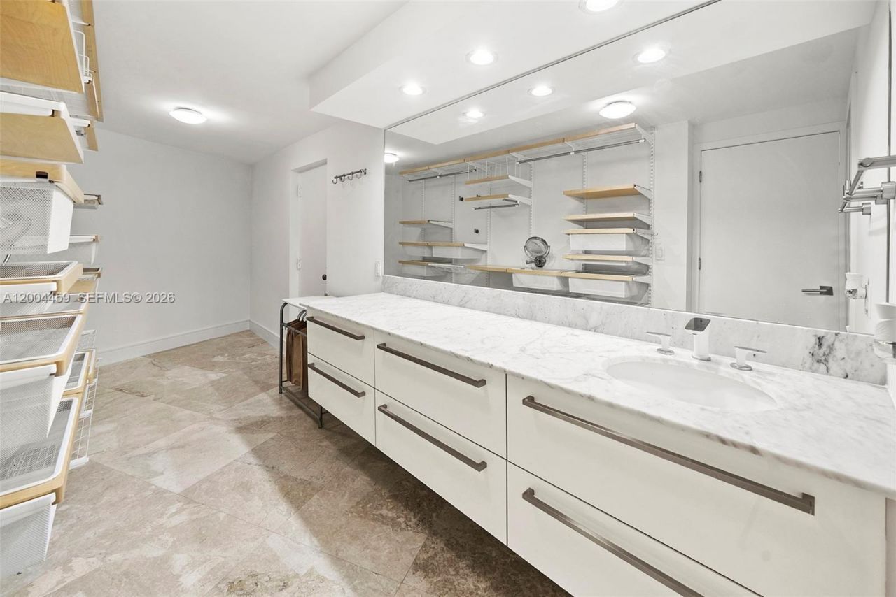 600 Grapetree Dr , Unit 3BS, Key Biscayne, FL 33149 Photo