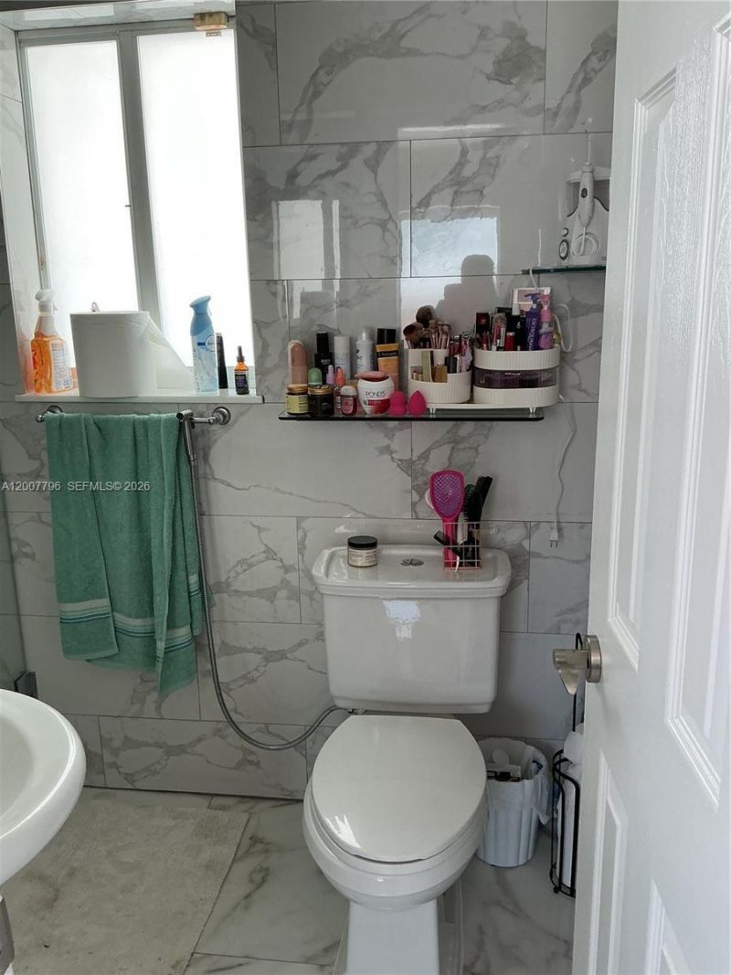 3630 SW 3rd St , Miami, FL 33135 Photo