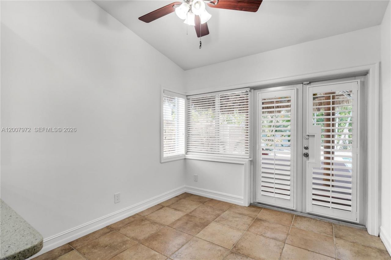 720 NE 17th Ter, Fort Lauderdale, FL 33304 Photo