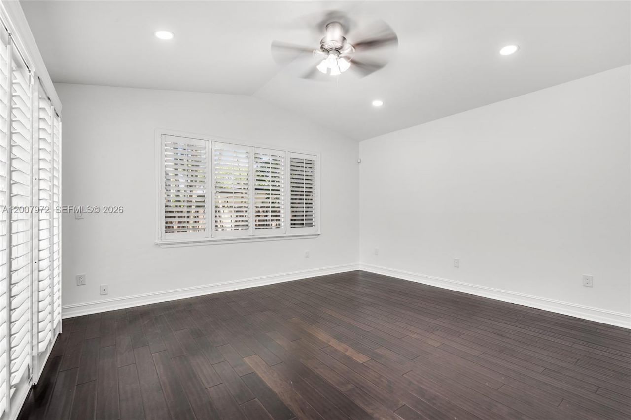 720 NE 17th Ter, Fort Lauderdale, FL 33304 Photo