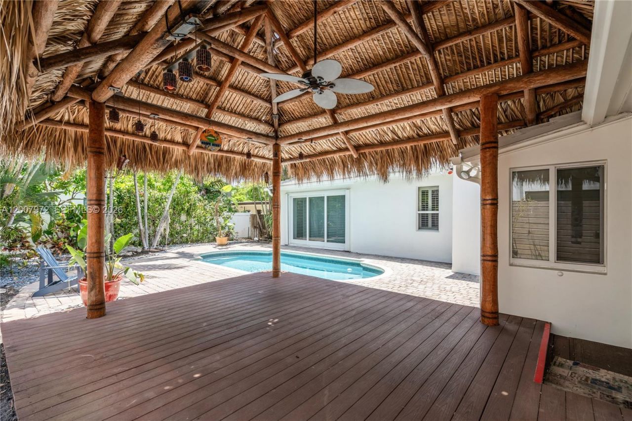 720 NE 17th Ter, Fort Lauderdale, FL 33304 Photo