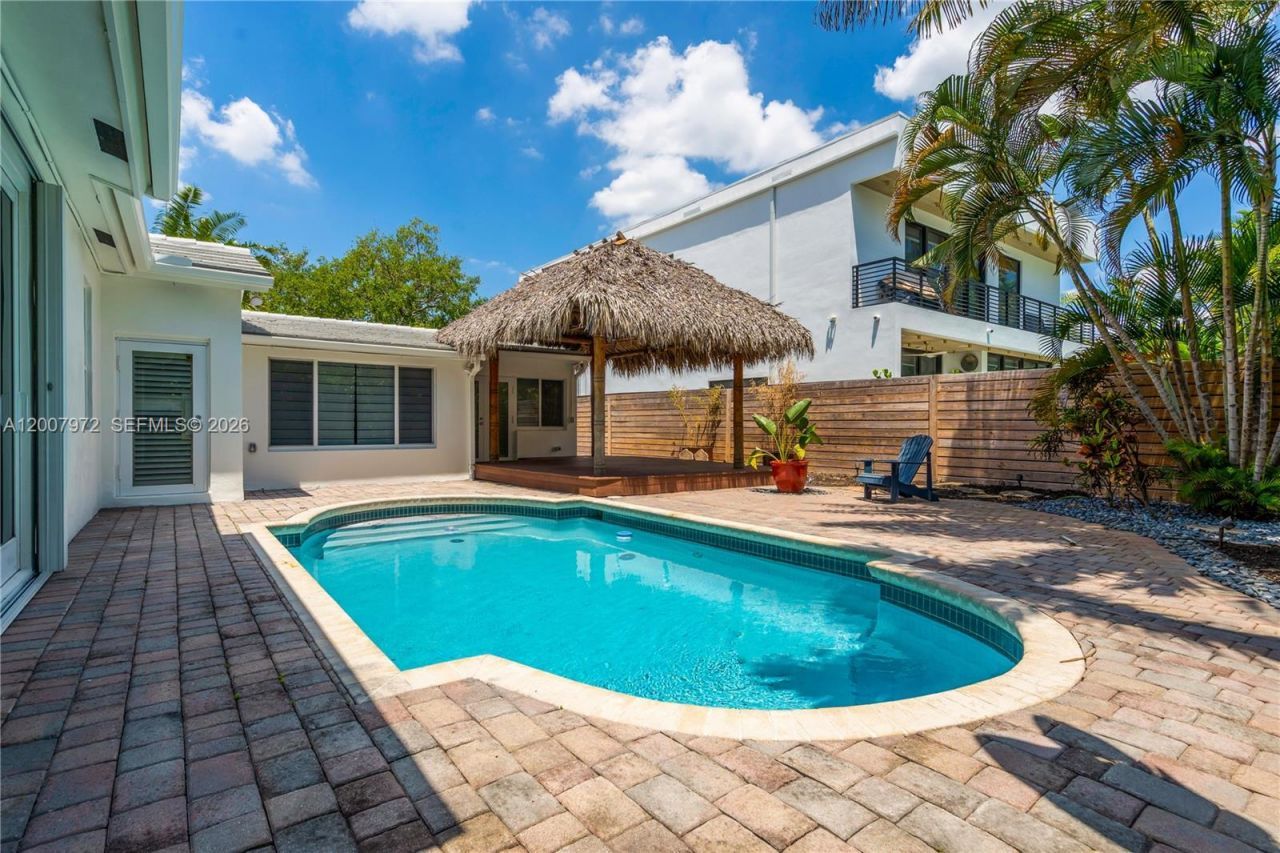 720 NE 17th Ter, Fort Lauderdale, FL 33304 Photo