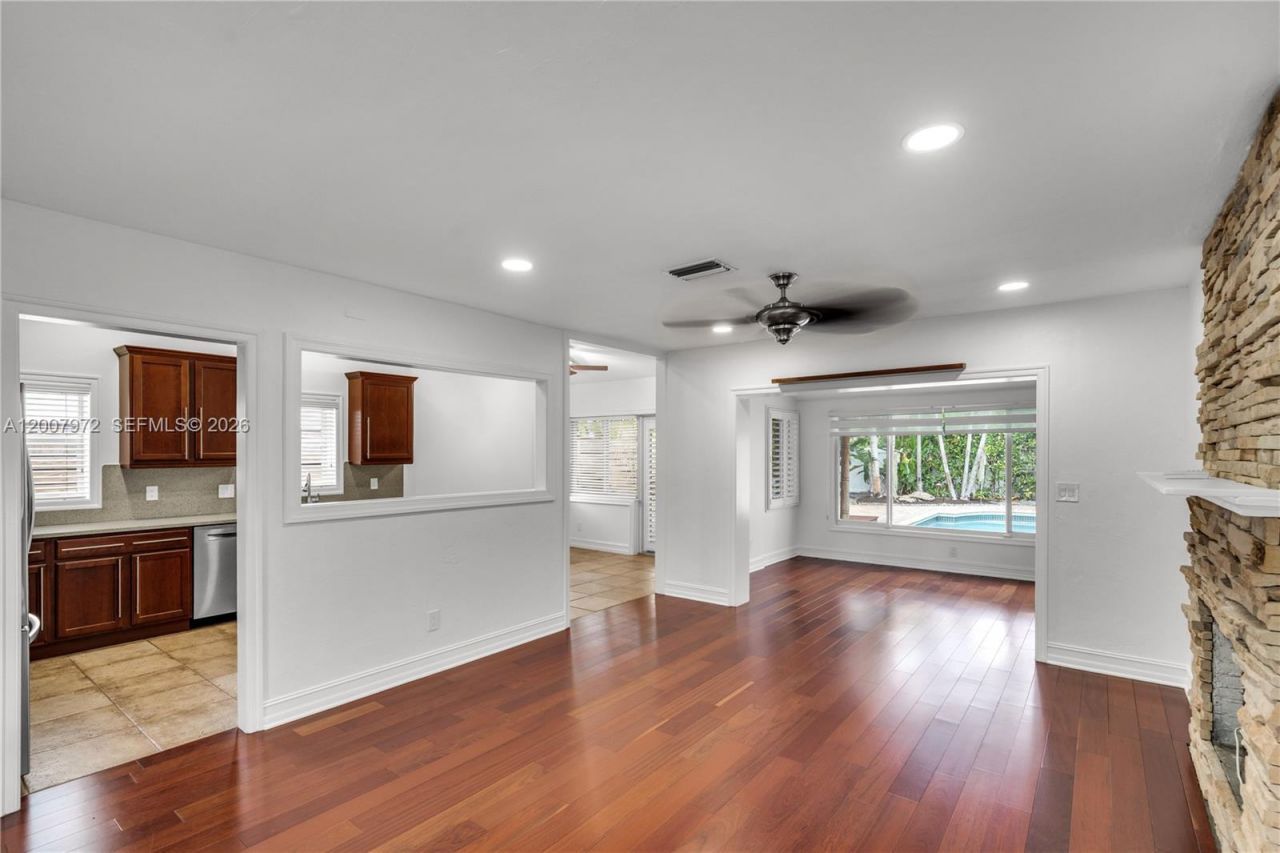 720 NE 17th Ter, Fort Lauderdale, FL 33304 Photo