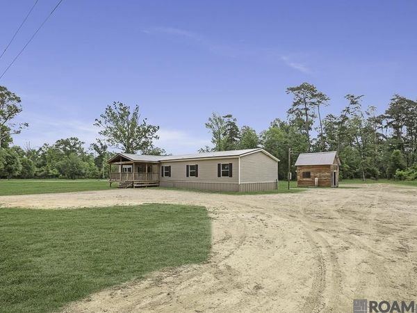 30288 Pine Alley Rd, Springfield, LA 70462