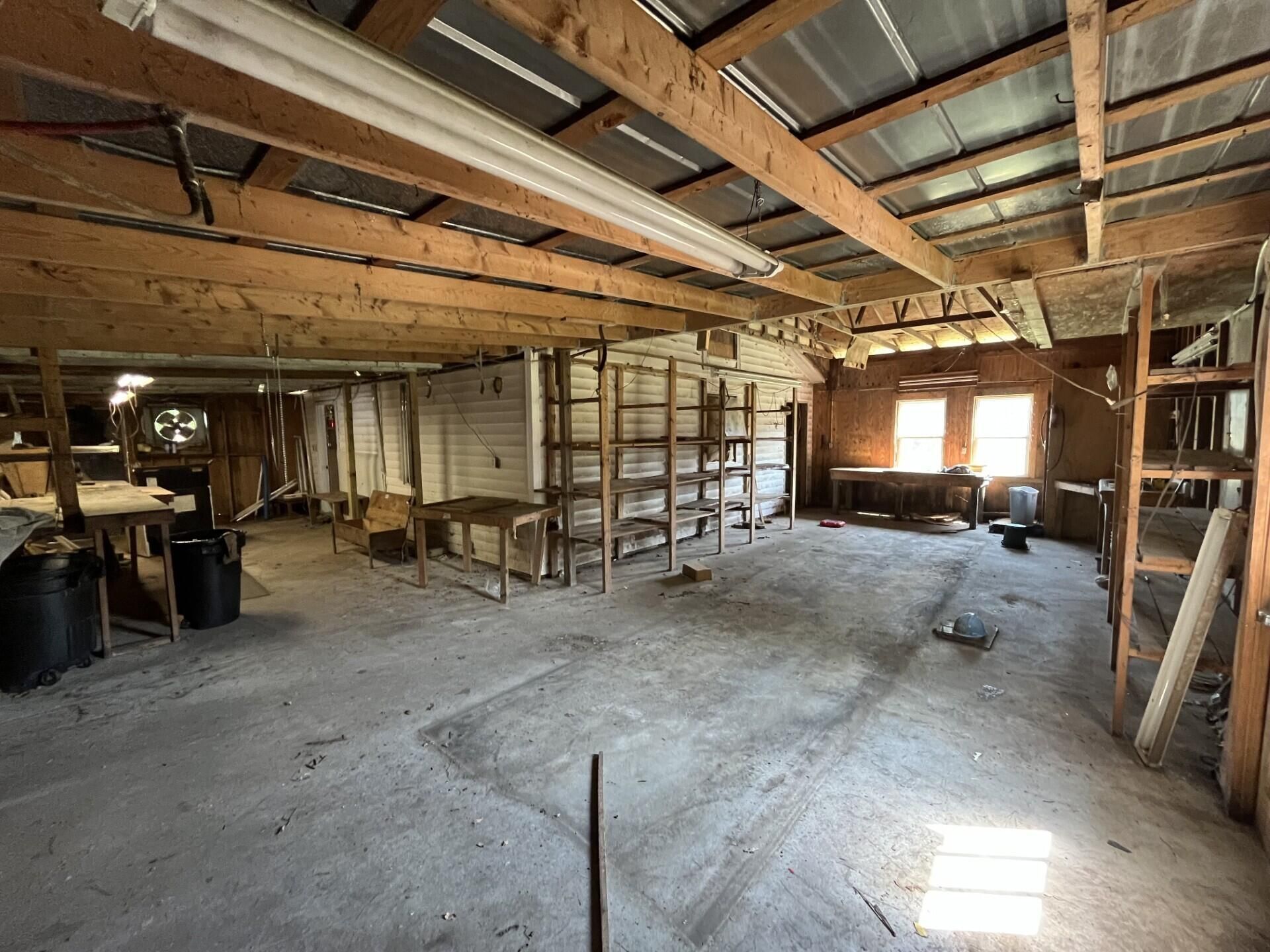 6068 Charleston Highway Photo 32