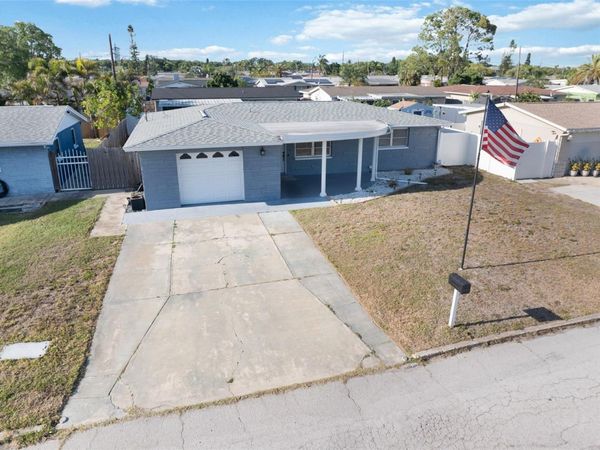 3811 CEDARWOOD DRIVE , HOLIDAY, FL 34691