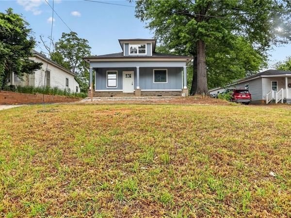 607 E Solomon Street , Griffin, GA 30223