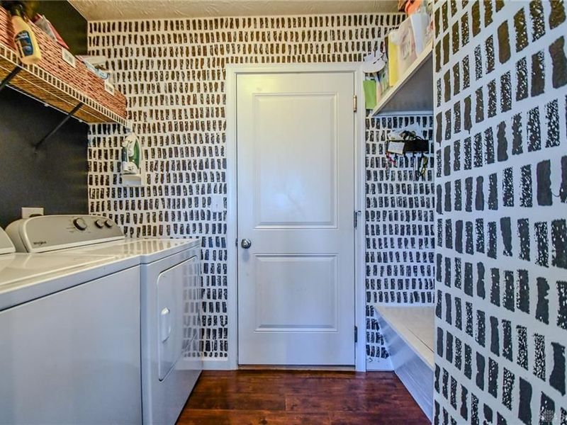 2457 Sunset Maple Drive, Tipp City, OH 45371 Photo 13