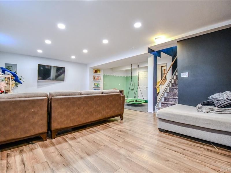 2457 Sunset Maple Drive, Tipp City, OH 45371 Photo 32