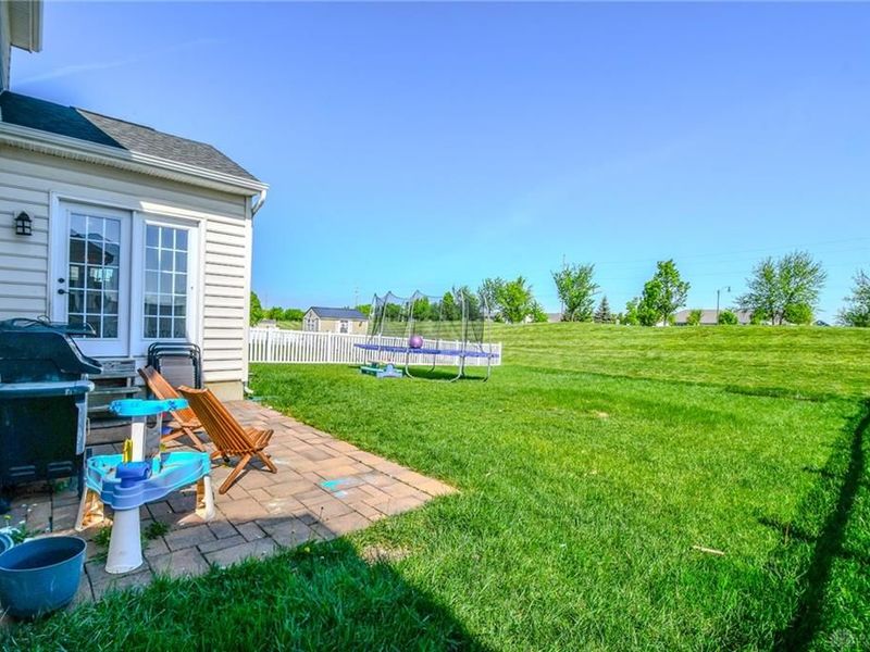 2457 Sunset Maple Drive, Tipp City, OH 45371 Photo 38