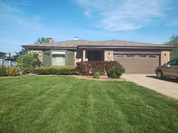 7609 Hayenga Lane , Darien, IL 60561