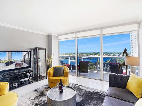 20505 E Country Club Dr , Unit 836, Aventura, FL 33180