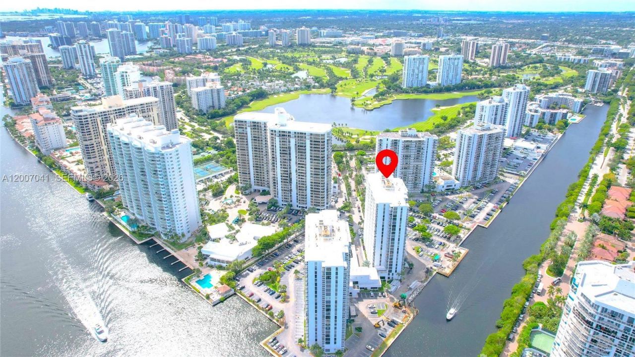 20505 E Country Club Dr , Unit 836, Aventura, FL 33180 Photo