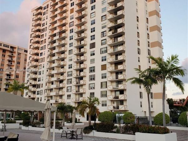 1865 S Ocean Dr , Unit 12L, Hallandale Beach, FL 33009