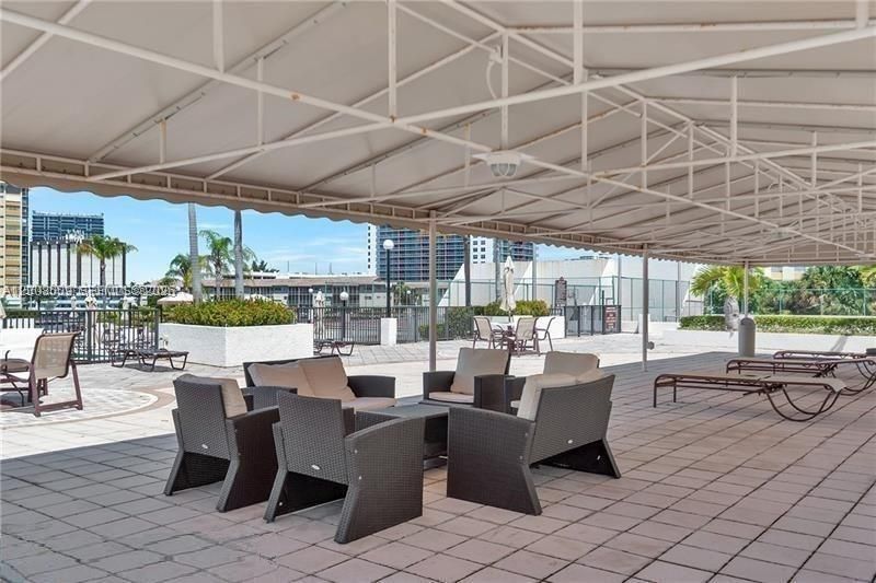 1865 S Ocean Dr , Unit 12L, Hallandale Beach, FL 33009 Photo