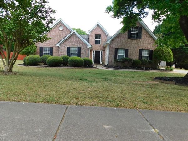 2941 Michelle Lee Drive, Dacula, GA 30019