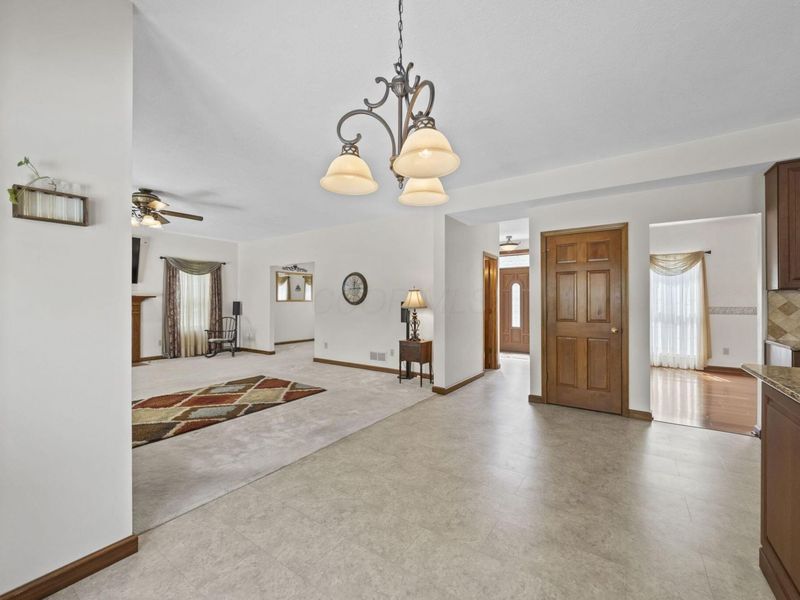 2458 Hickorybend Court, Grove City, OH 43123 Photo 18