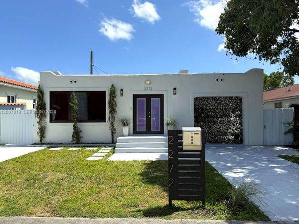 2272 SW 13th St , Miami, FL 33145