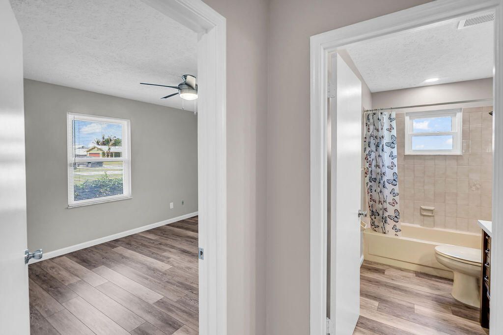 2592 SE Grand Drive, Port Saint Lucie, FL 34952 Photo