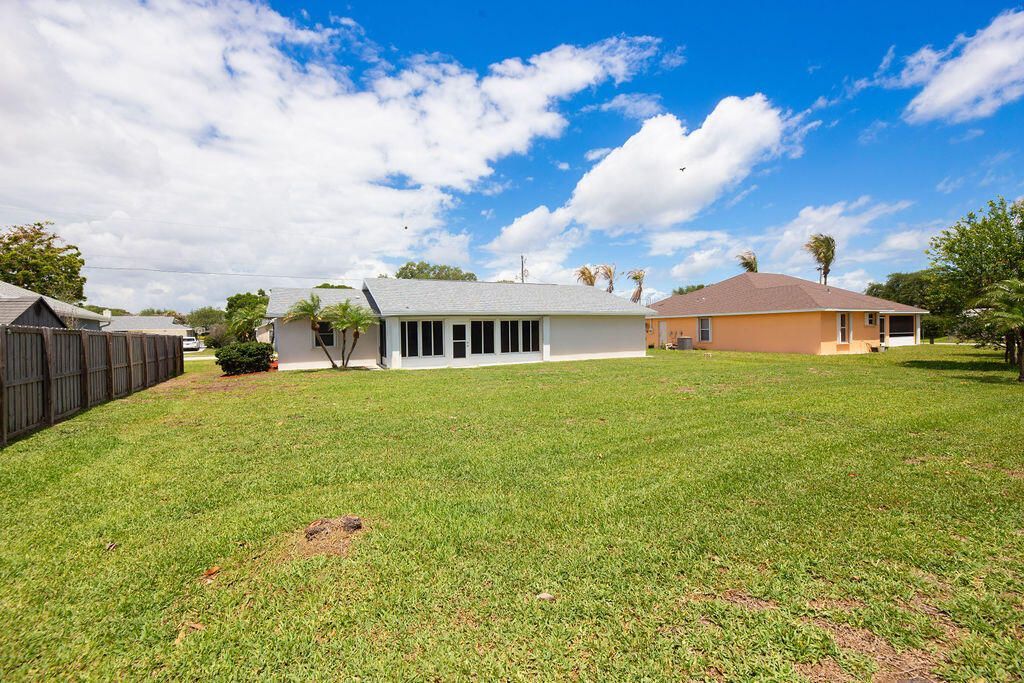 2592 SE Grand Drive, Port Saint Lucie, FL 34952 Photo
