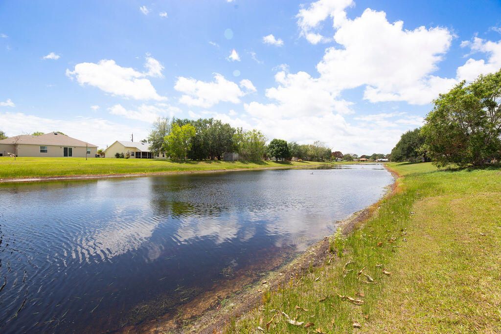 2592 SE Grand Drive, Port Saint Lucie, FL 34952 Photo